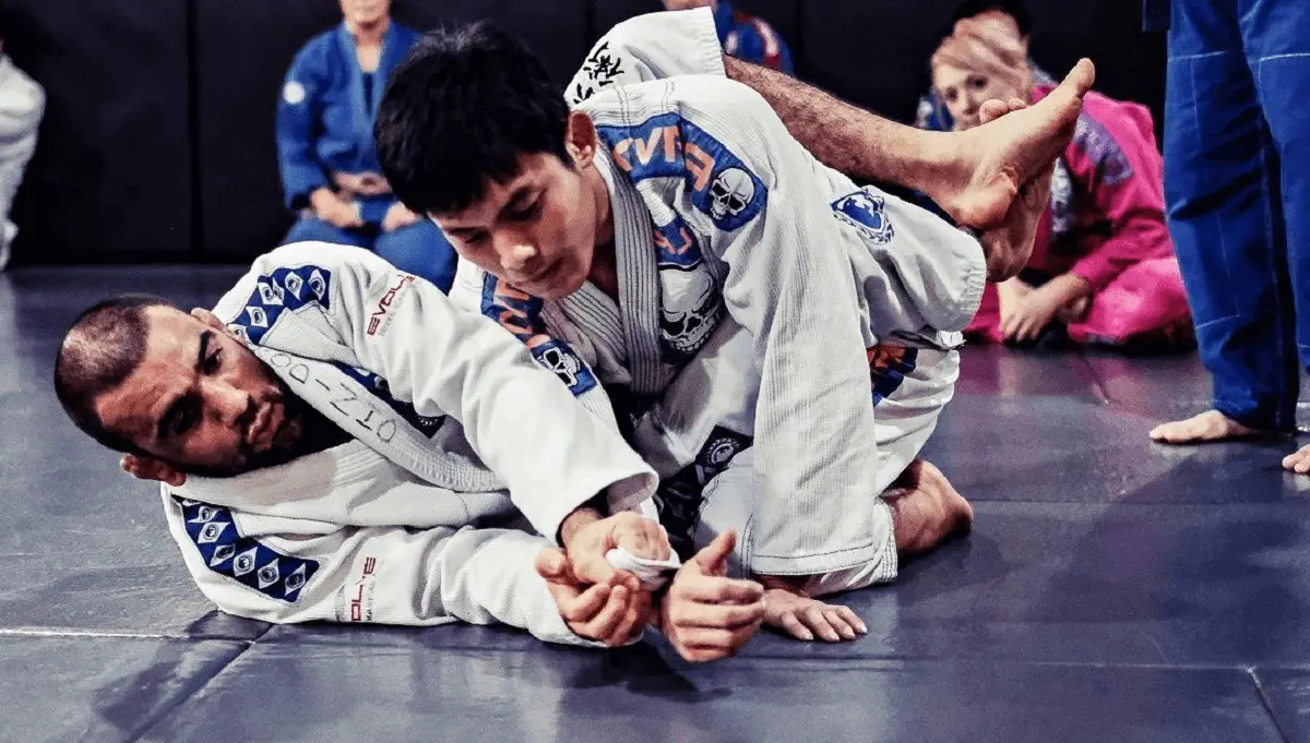 Brazilian Jiu-Jitsu White Belt Most Mistakes - BJJ Beginner - Jiujitsu News