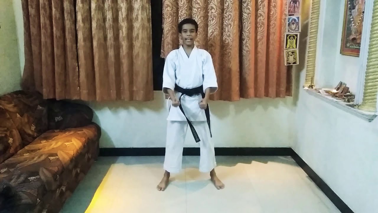 Karate 1st kata (Taiko koshodan) - YouTube