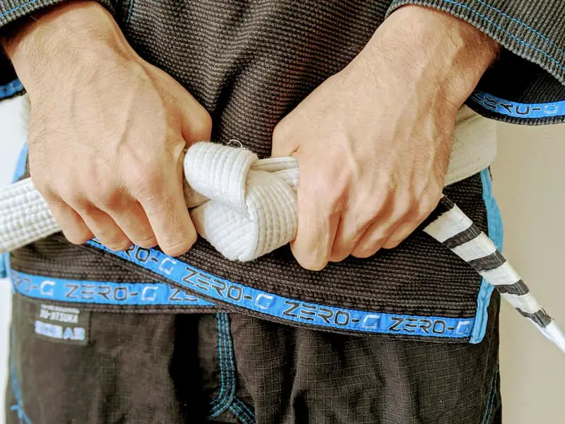 10 Tips and Tricks Every BJJ White Belt Should Know - Let's Roll BJJ