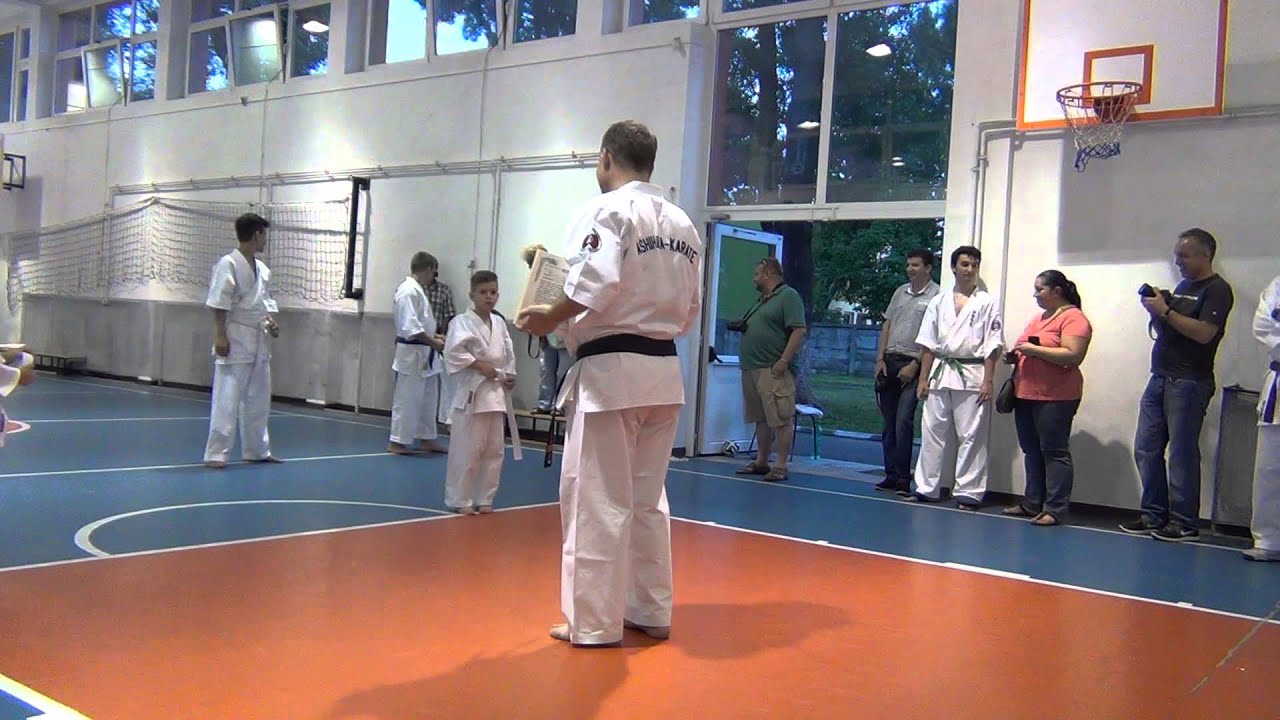 ASHIHARA KARATE 111 - YouTube